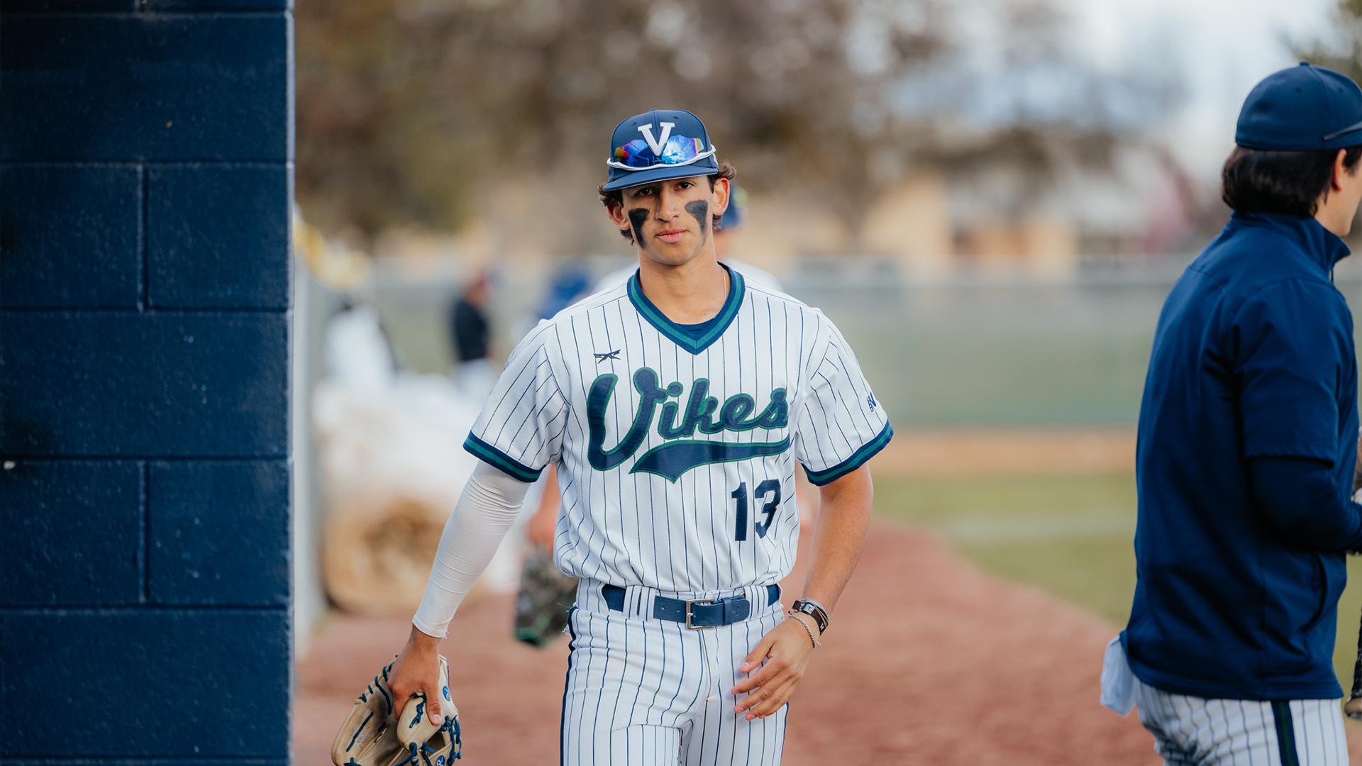 Vikes Split, Yet Again