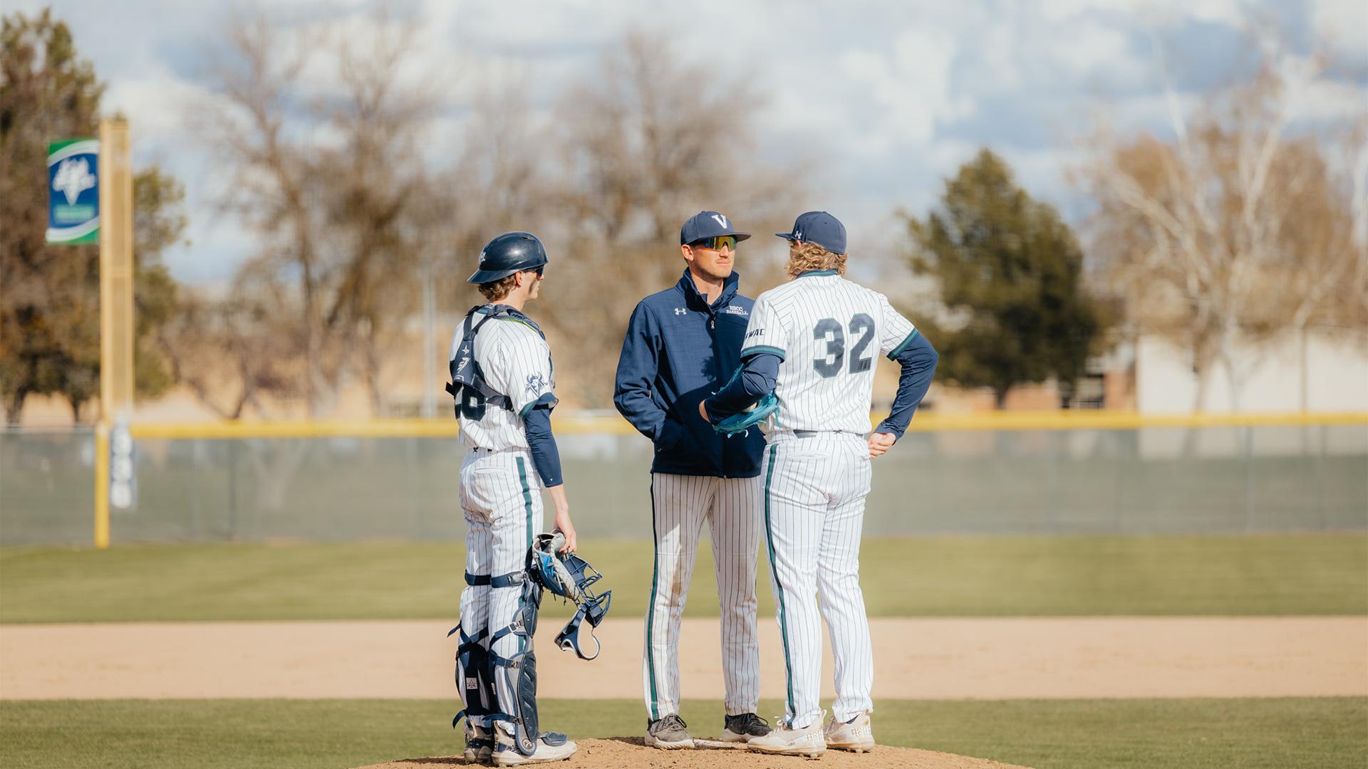Vikings Split Series Against #4 Ranked Spokane Falls