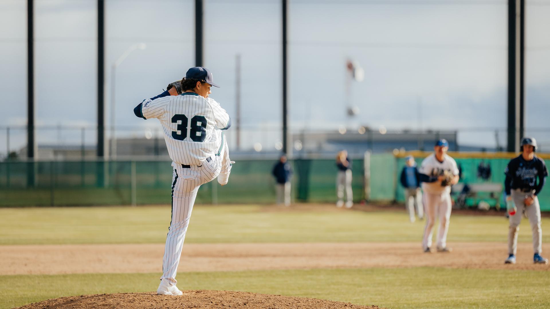 BBCC Splits Series with Centralia, Prepares for Round Robin