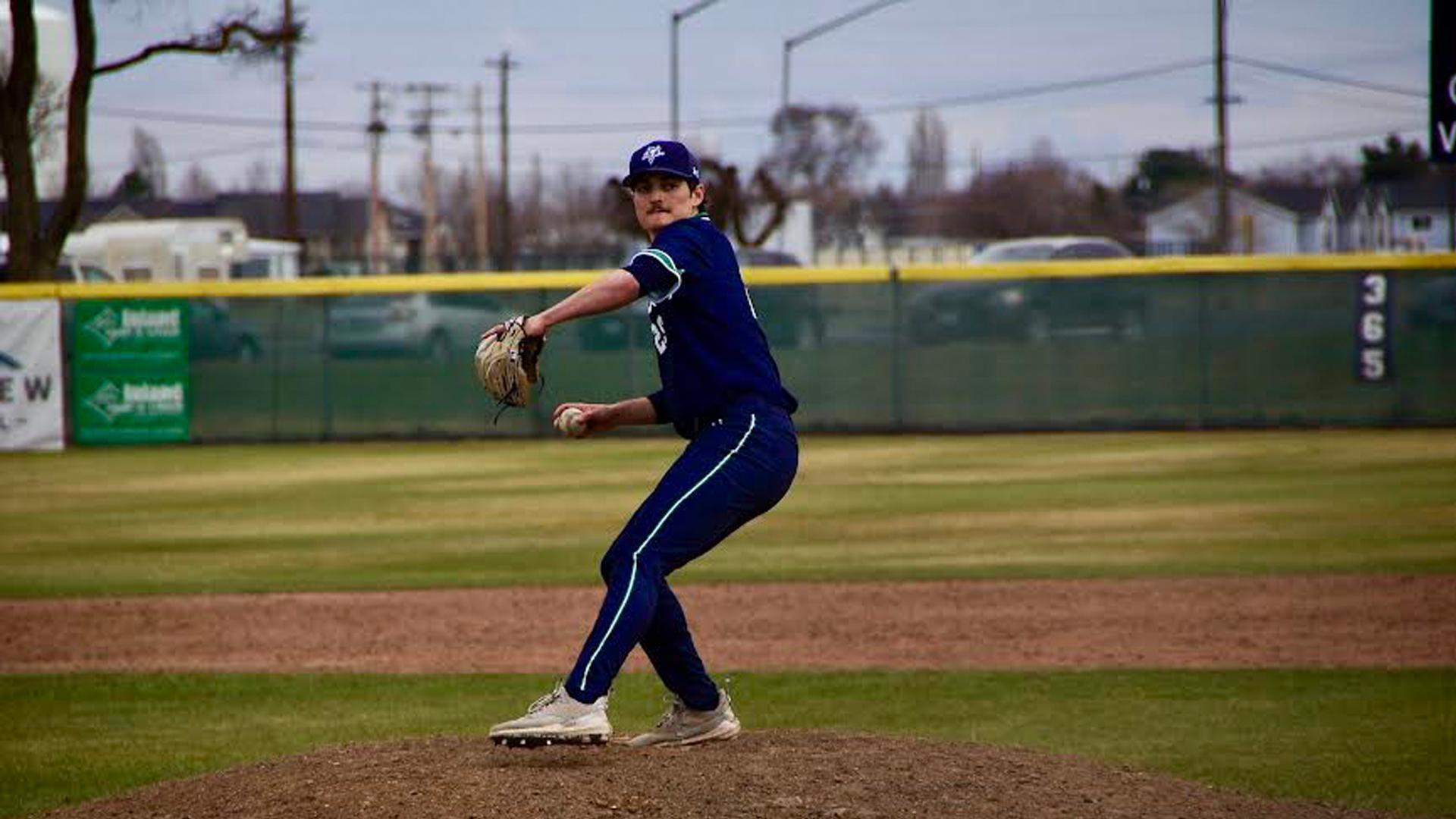 BBCC Battles Skagit Valley, Secures Series Split