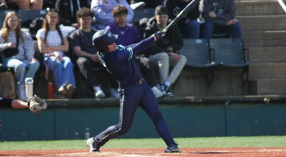 Vikings Split Road Doubleheader at Walla Walla