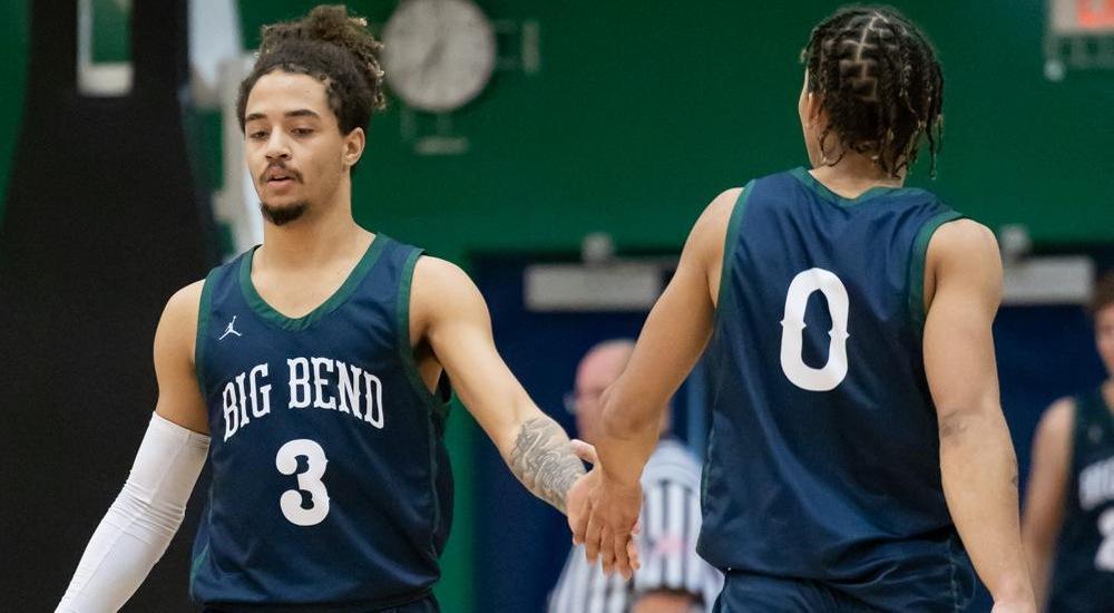 Vikings Battle at Bigfoot Classic
