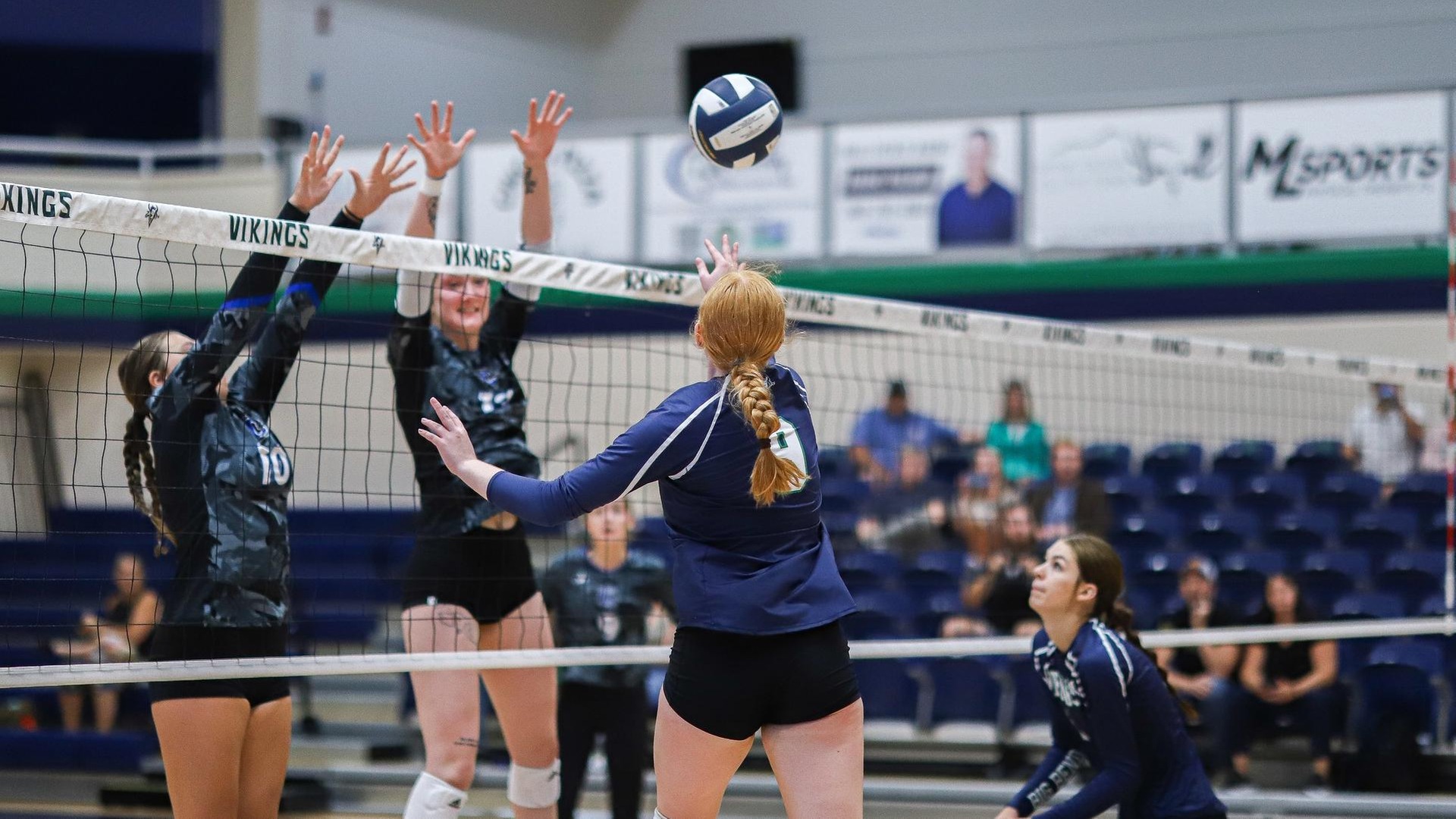Lady Vikes Fall to Yakima Valley in Straight Sets